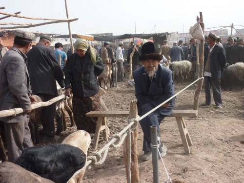 Today they still come to trade at the Sunday market at Kashgar.
