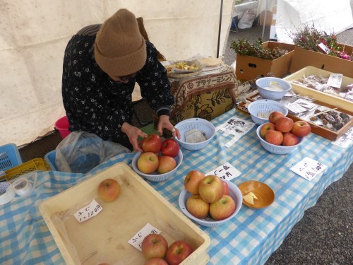 Apple seller at the morning market